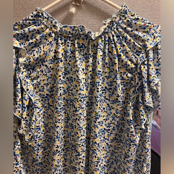 Blue, yellow and white floral top - Picture 3 of 4